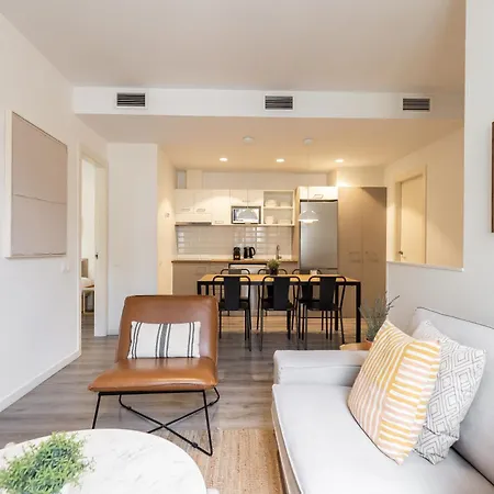 Deco Apartments Barcelona-Sants-3